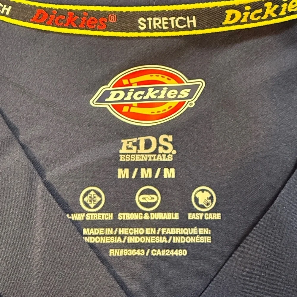 Dickies EDS Essentials Scrub Top NWT Stretch Mens M Uniform V Neck Navy